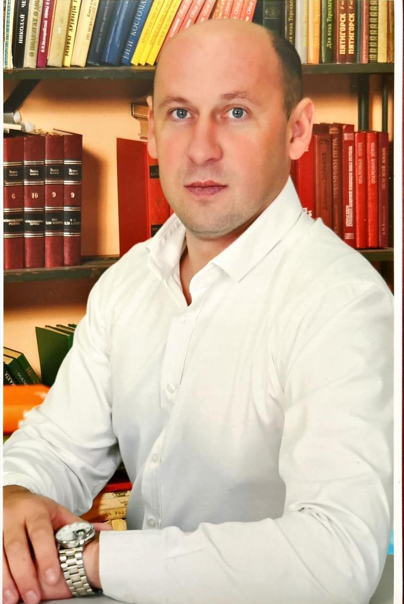 Чернов Сергей Валерьевич.
